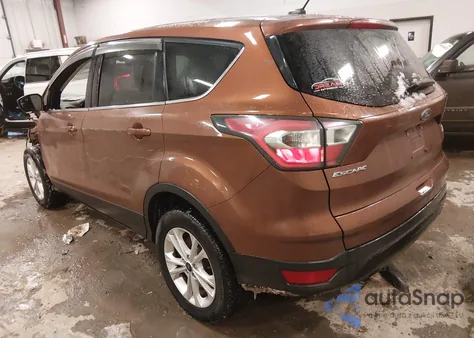 2017 Ford Escape Se z USA, uszkodzony, nr VIN 1FMCU9GD7HUB02653
